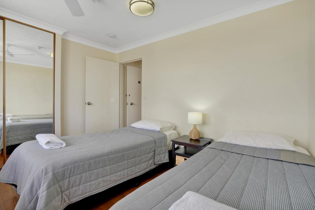 Beach Palms Holiday Apartments Голд-Кост Экстерьер фото